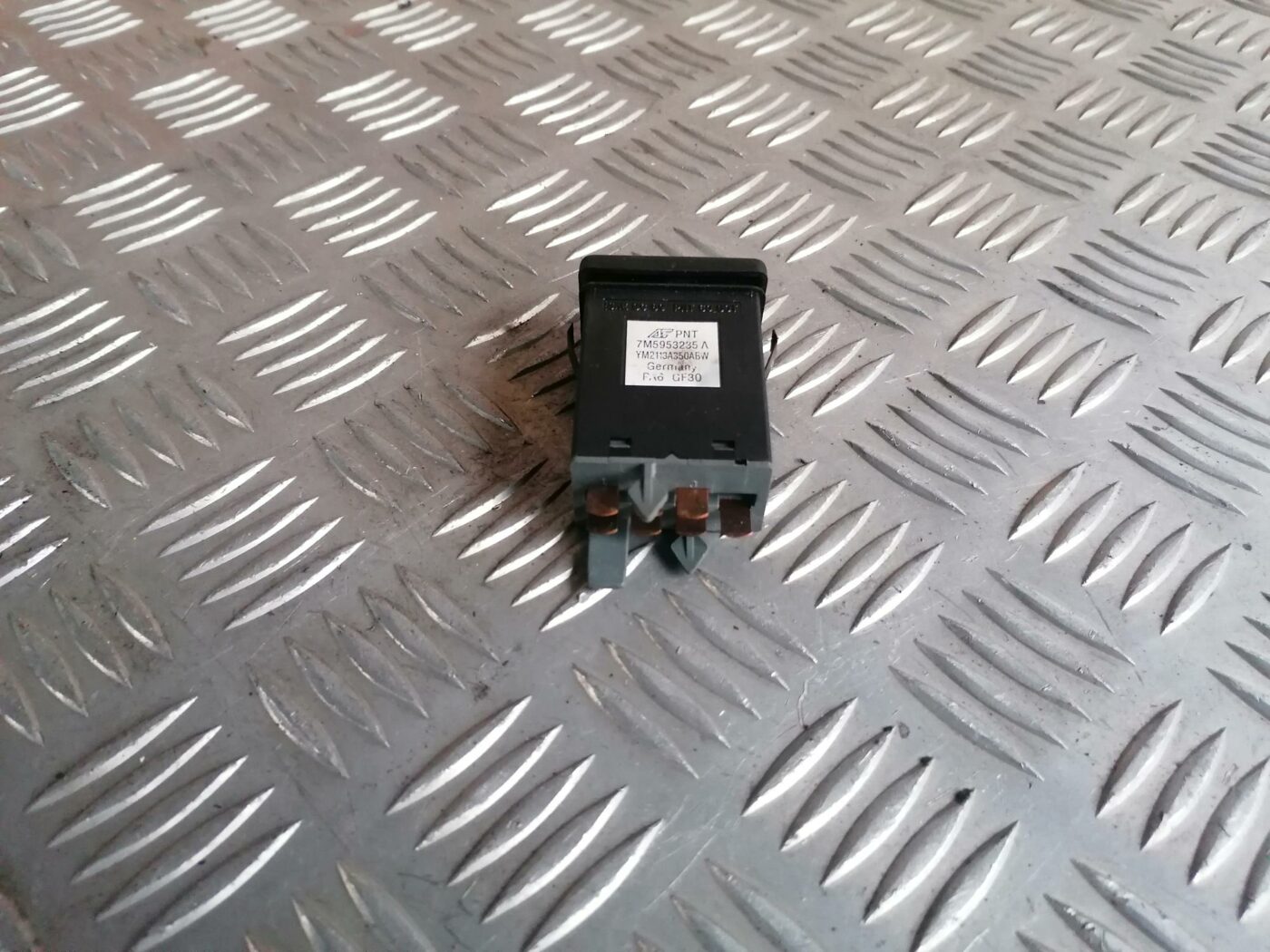 Trauksmes poga priekš FORD GALAXY 2005 2 Trauksmes poga priekš FORD GALAXY 2005