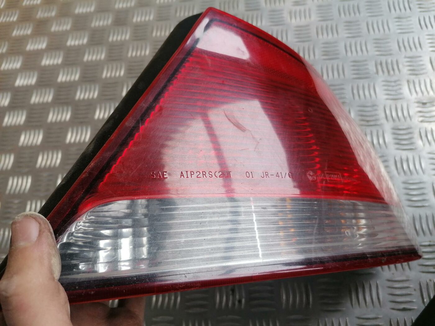 Aizmugurējais labais lukturis priekš CHRYSLER SEBRING 2006 3 Aizmugurējais labais lukturis priekš CHRYSLER SEBRING 2006