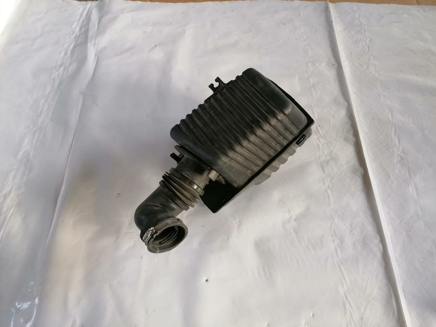 Gaisa filtra korpuss priekš CHRYSLER SEBRING 2006 1 Gaisa filtra korpuss priekš CHRYSLER SEBRING 2006