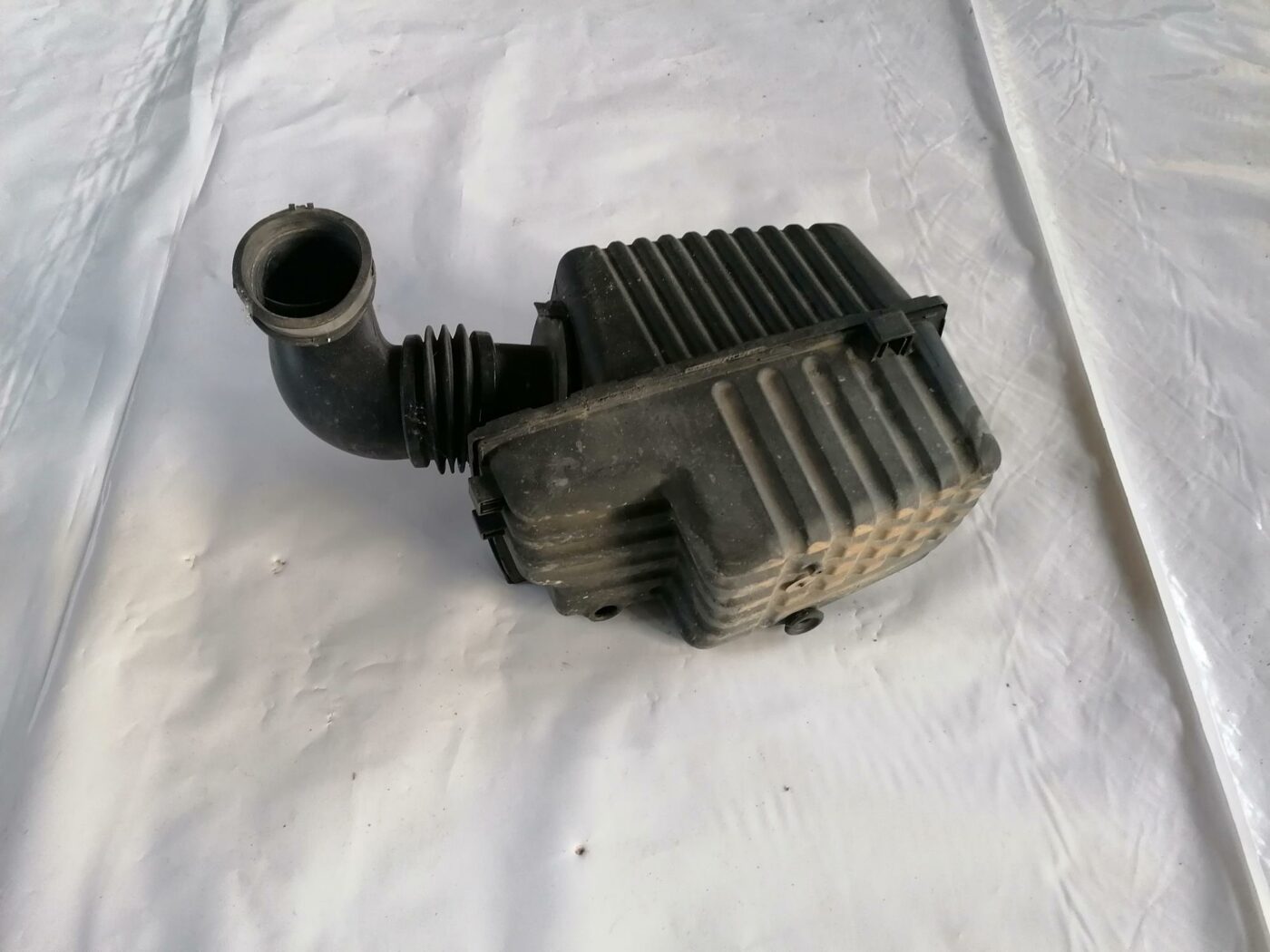 Gaisa filtra korpuss priekš CHRYSLER SEBRING 2006 2 Gaisa filtra korpuss priekš CHRYSLER SEBRING 2006