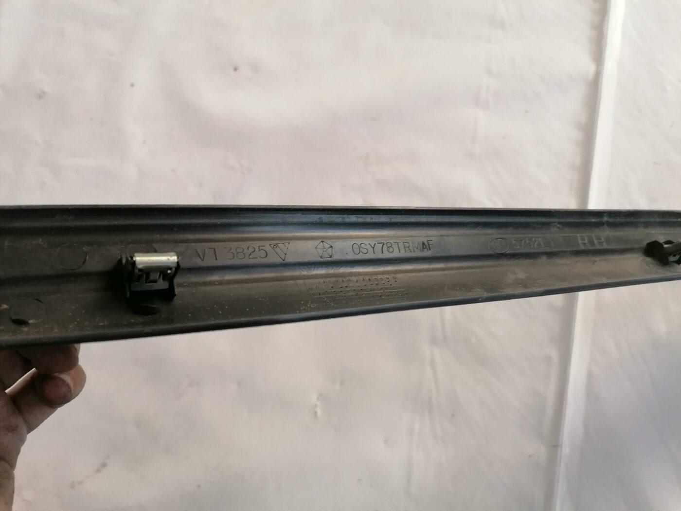 Sliekšņa priekšēja laba uzlika (salonā) priekš CHRYSLER SEBRING 2006