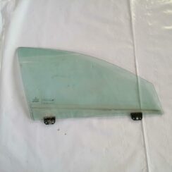 Priekšējo labo durvju stikls priekš CHRYSLER SEBRING 2006