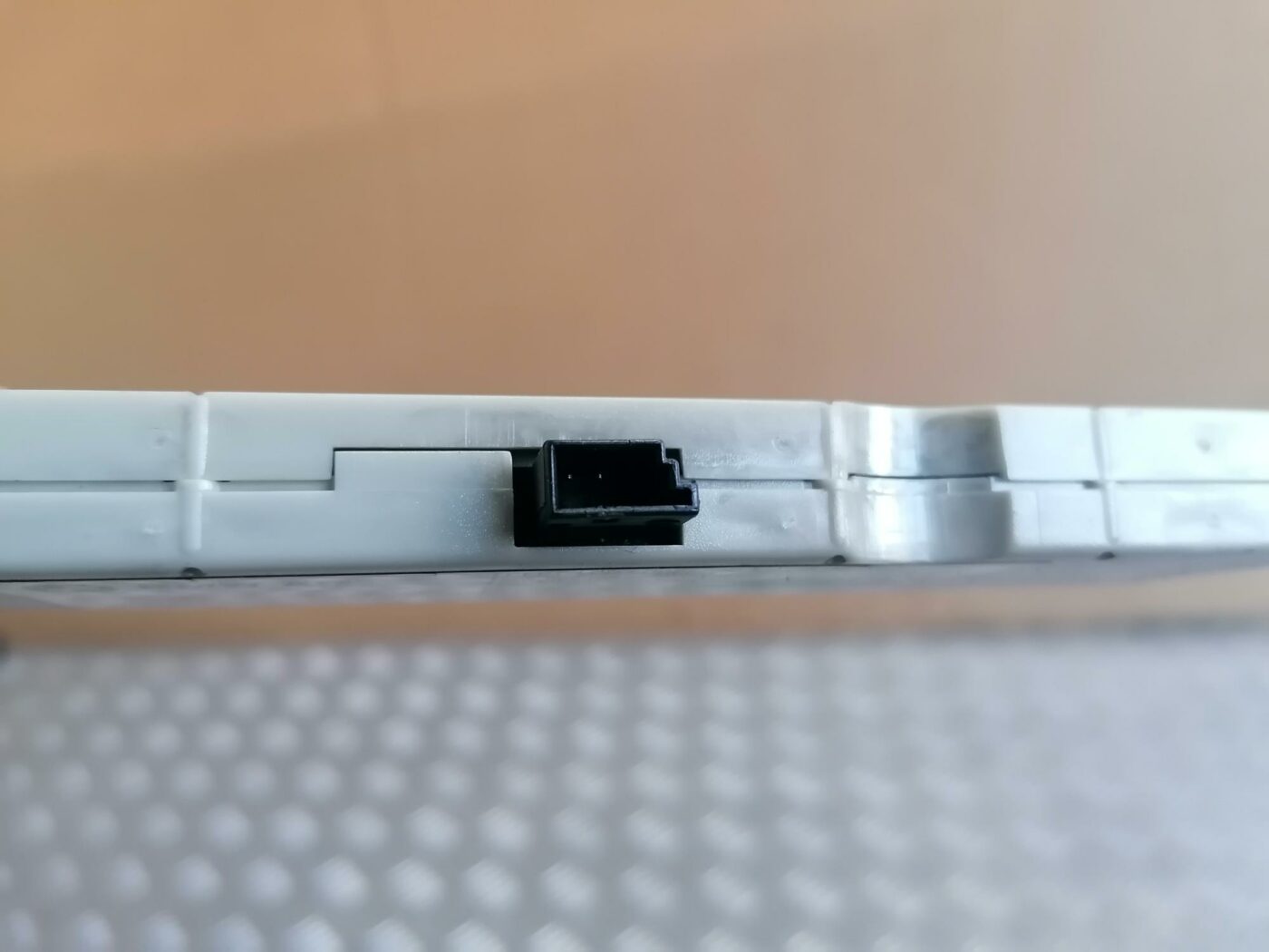 Antenas pastiprinātāja bloks priekš BMW 530D E39 2001 TOURING 3 Antenas pastiprinātāja bloks priekš BMW 530D E39 2001 TOURING