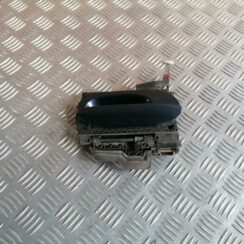 Priekšējāis labais durvju rokturis priekš BMW 530D E39 2001 TOURING