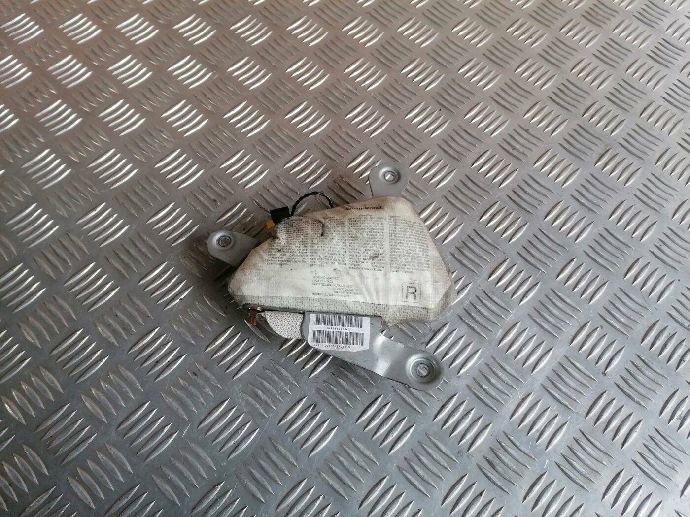 Priekšējo durvju drošības spilvens priekš BMW 530D E39 2001 TOURING 1 Priekšējo durvju drošības spilvens priekš BMW 530D E39 2001 TOURING