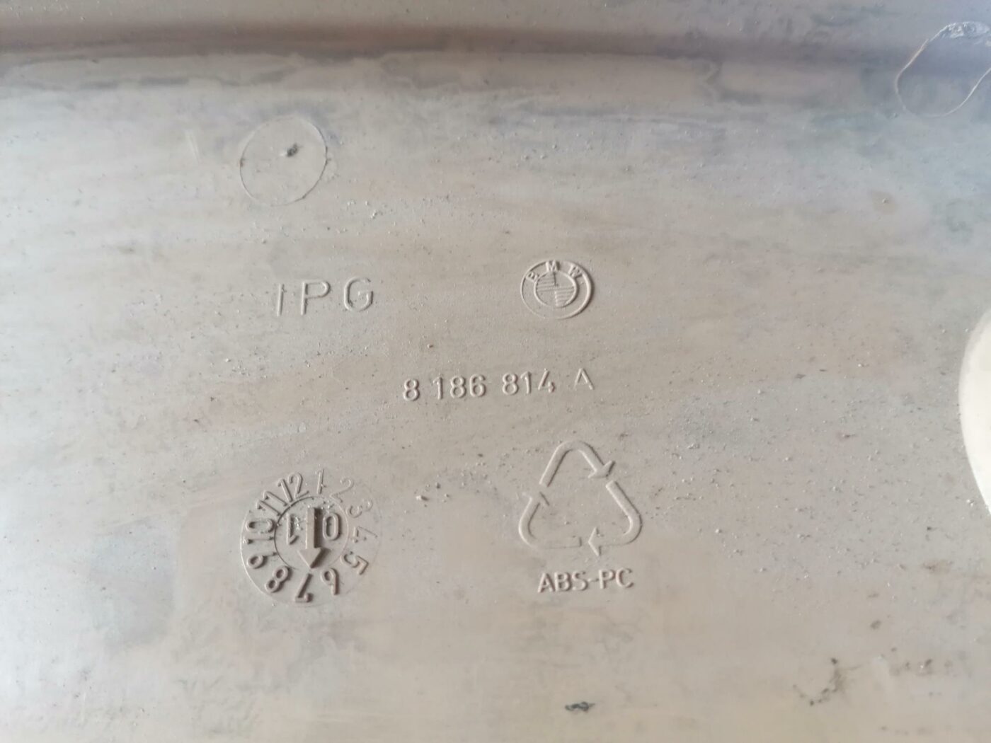 Bagažnieka nodalījuma statnes apdare priekš BMW 530D E39 2001 TOURING 5 Bagažnieka nodalījuma statnes apdare priekš BMW 530D E39 2001 TOURING