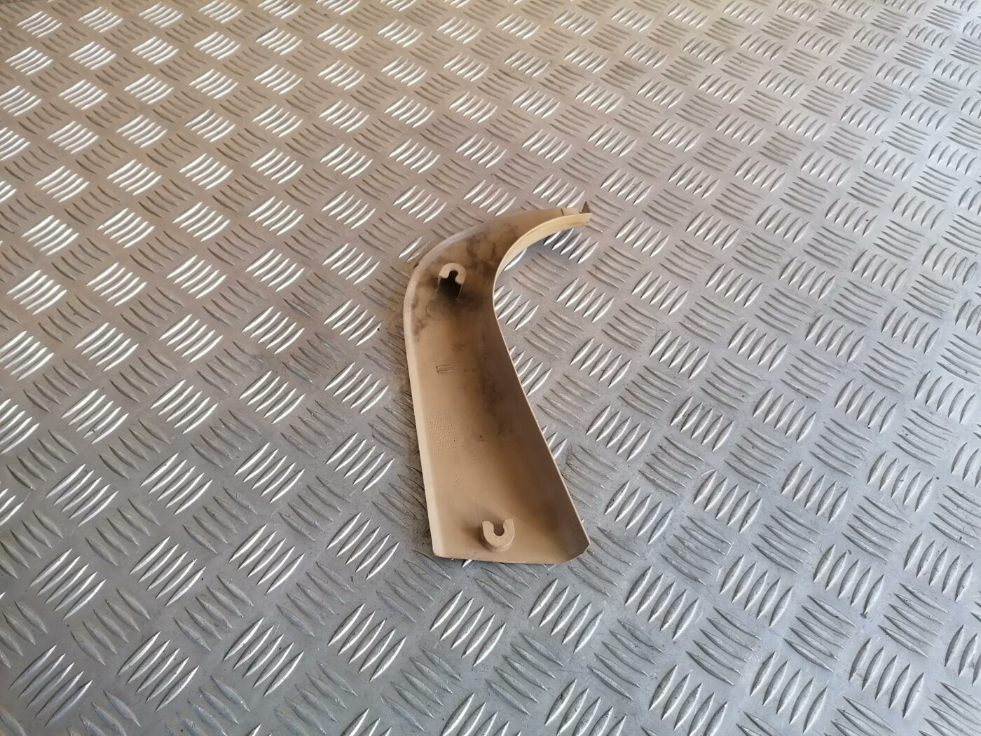 Sliekšņa priekšēja laba uzlika (salonā) priekš BMW 530D E39 2001 TOURING 2 Sliekšņa priekšēja laba uzlika (salonā) priekš BMW 530D E39 2001 TOURING