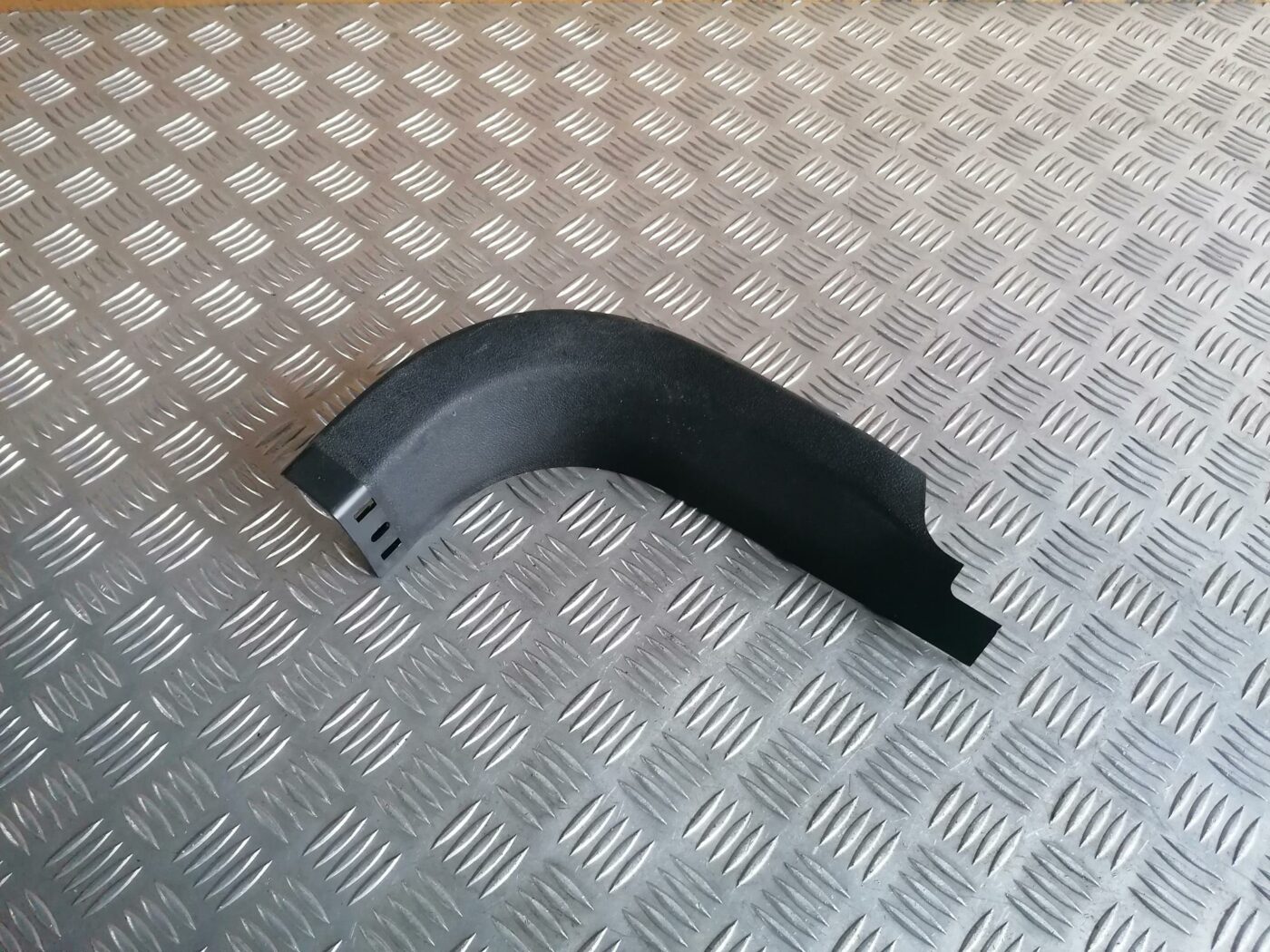 Sliekšņa priekšēja laba uzlika (salonā) priekš FORD MONDEO 2007 1 Sliekšņa priekšēja laba uzlika (salonā) priekš FORD MONDEO 2007