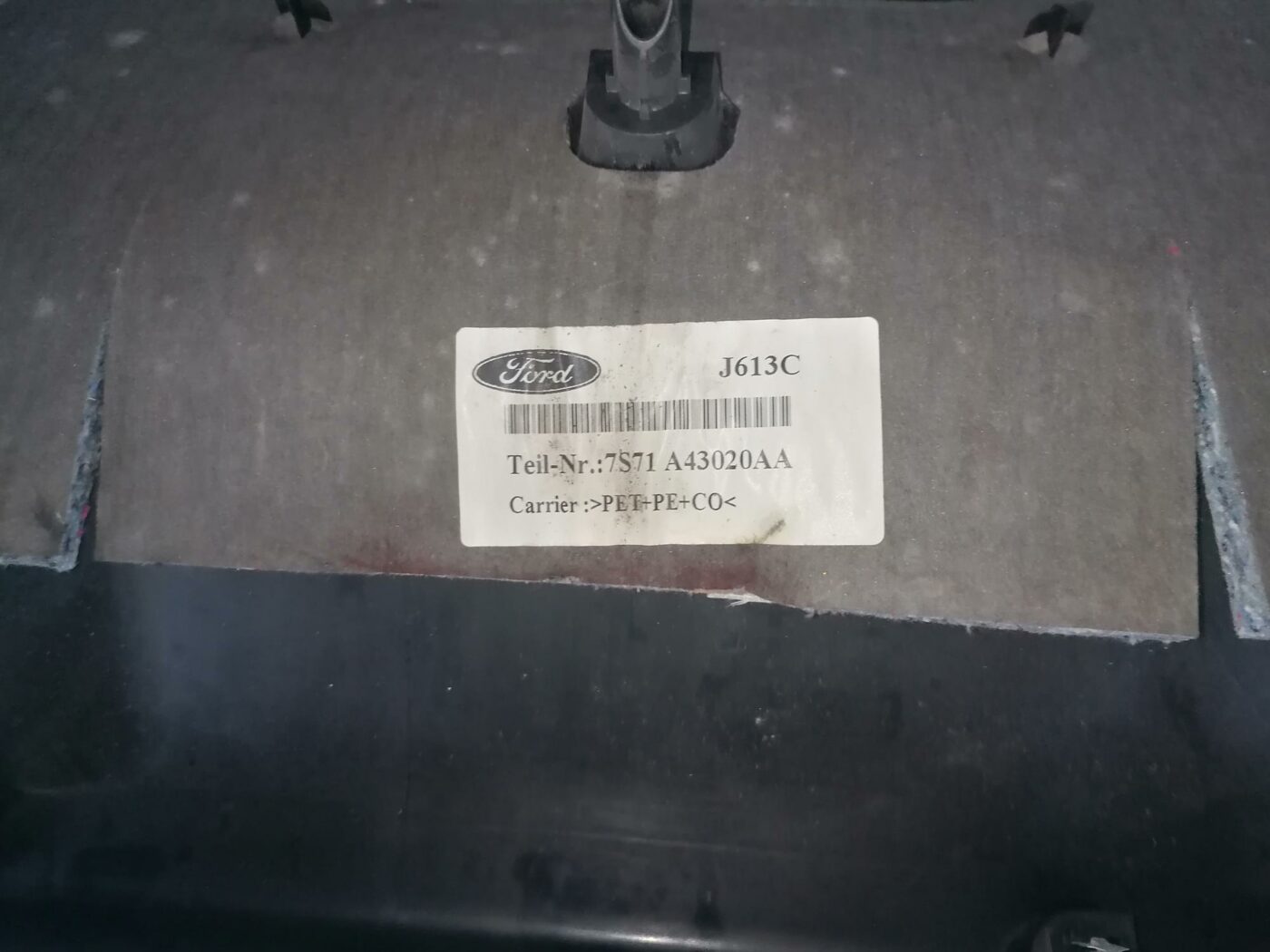 Bagāžnieka vāka liela apdare priekš FORD MONDEO 2007 3 Bagāžnieka vāka liela apdare priekš FORD MONDEO 2007