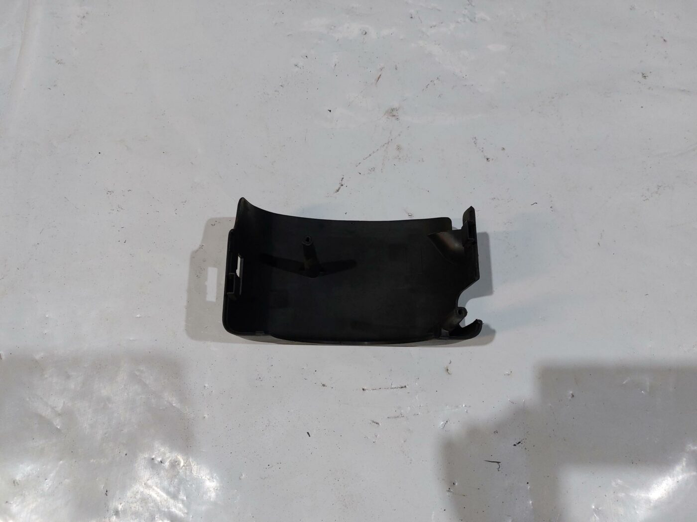 Stūres statnes putekļu aizsargs (salonā) priekš CHRYSLER VOYAGER 2006 2 Stūres statnes putekļu aizsargs (salonā) priekš CHRYSLER VOYAGER 2006