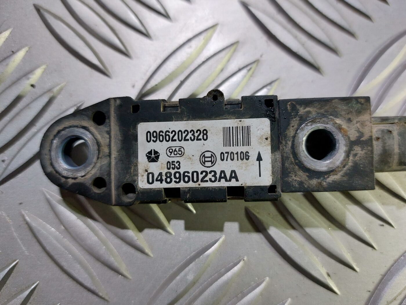 Drošības spilvena trieciensensors priekš CHRYSLER VOYAGER 2006 2 Drošības spilvena trieciensensors priekš CHRYSLER VOYAGER 2006