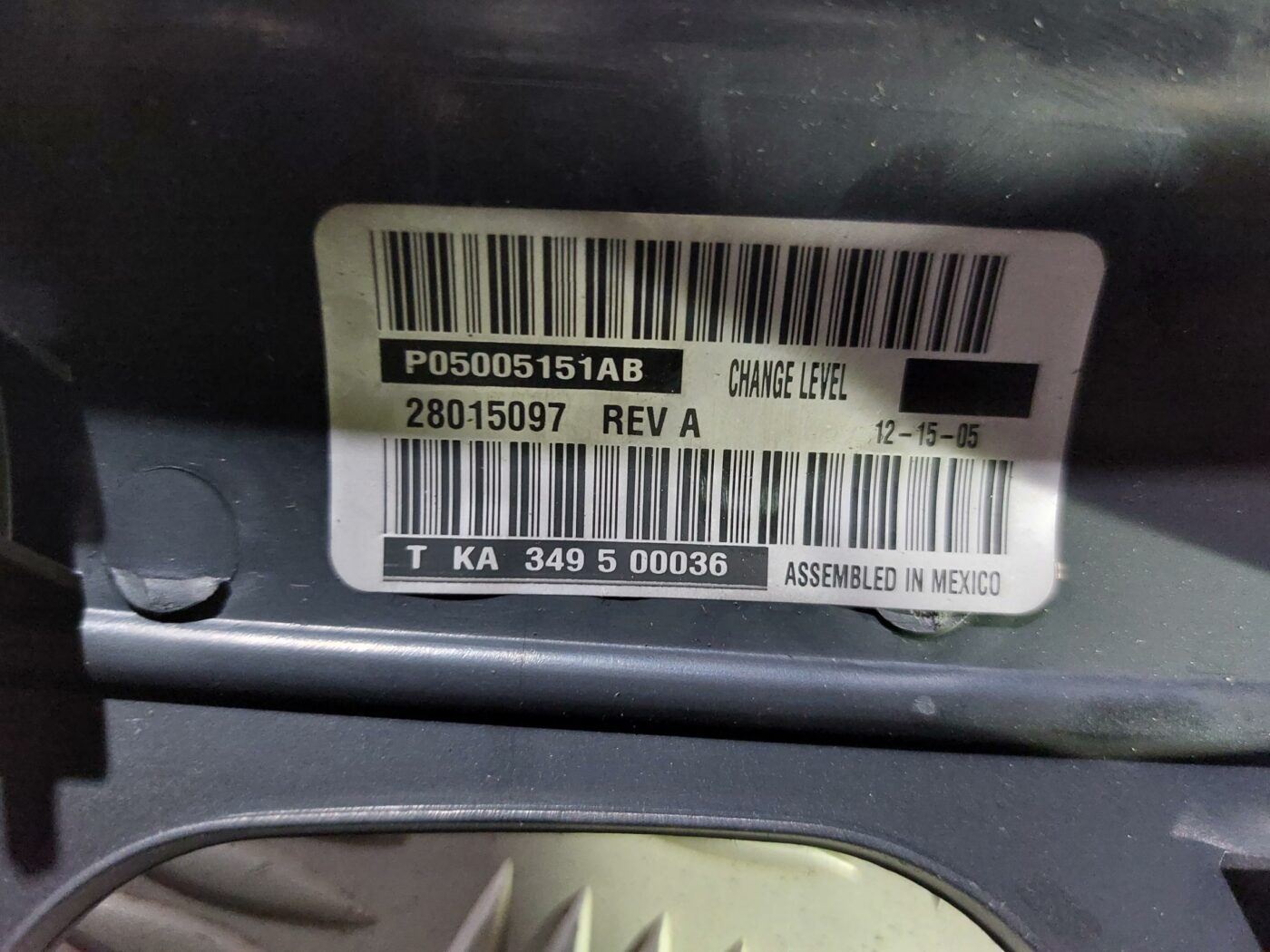 Mērinstrumentu paneļa dekoratīvais rāmis priekš CHRYSLER VOYAGER 2006 4 Mērinstrumentu paneļa dekoratīvais rāmis priekš CHRYSLER VOYAGER 2006