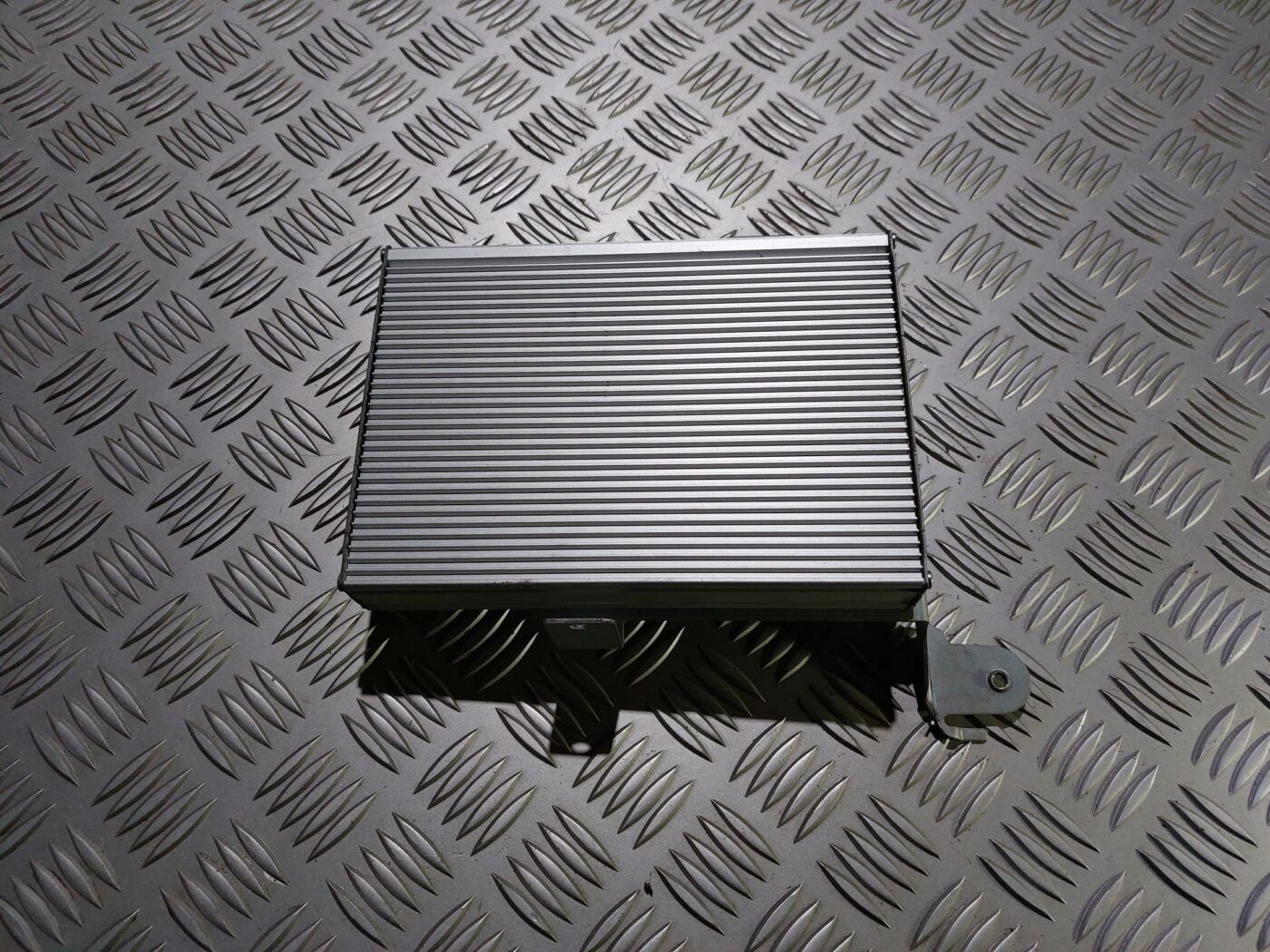 Audio pastiprinātāja bloks priekš CHRYSLER VOYAGER 2006 1 Audio pastiprinātāja bloks priekš CHRYSLER VOYAGER 2006