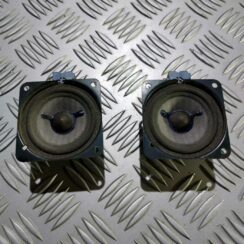 Mērinstrumentu paneļa skaļrunis priekš CHRYSLER VOYAGER 2006