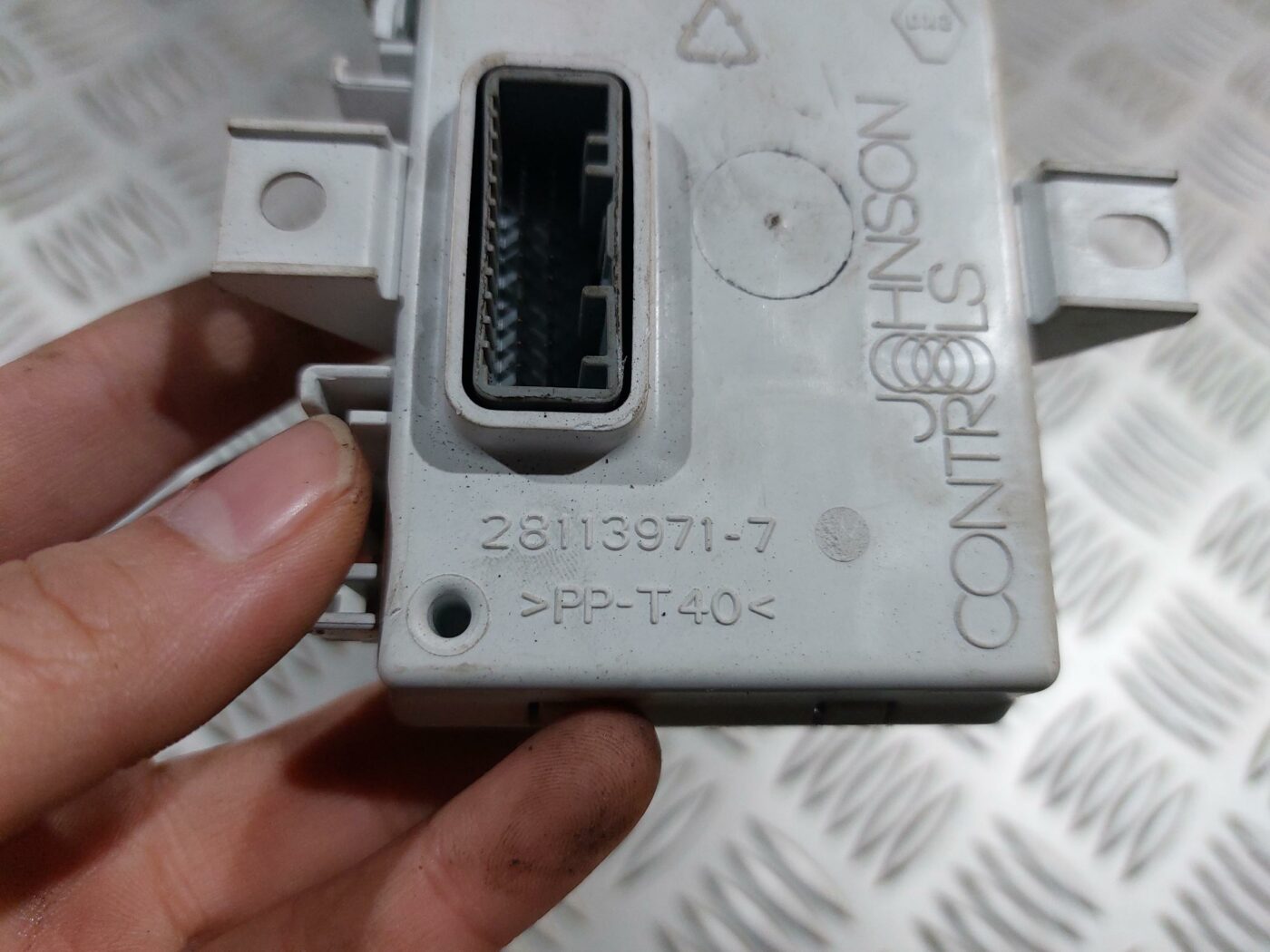 Navigācijas (GPS) vadības bloks priekš RENAULT LAGUNA 2011 3 Navigācijas (GPS) vadības bloks priekš RENAULT LAGUNA 2011