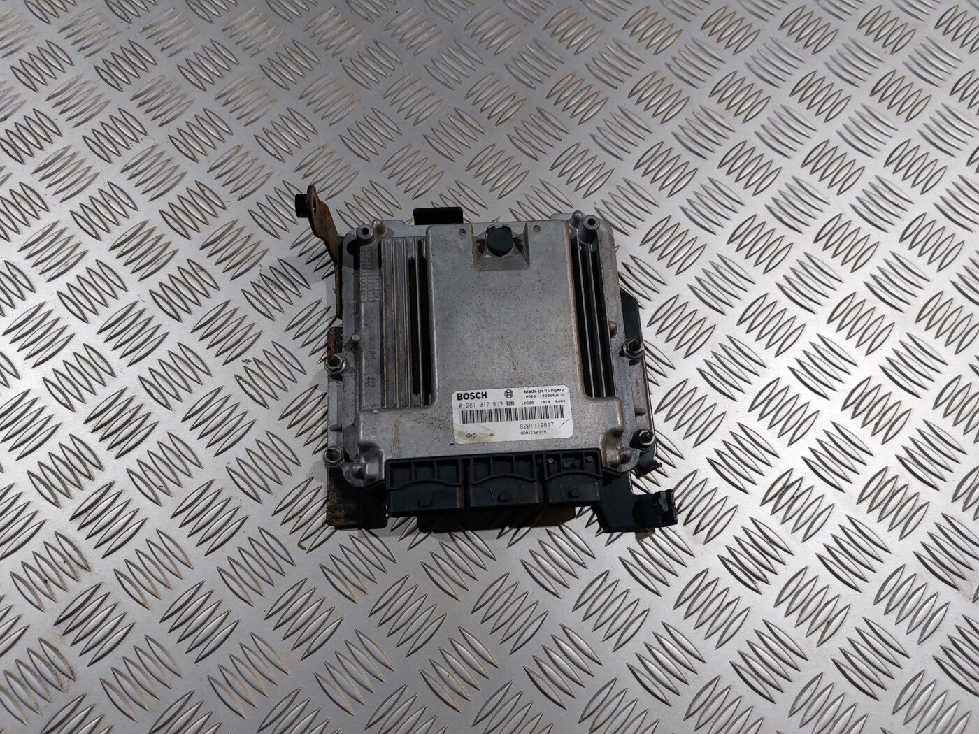 Dzinēja vadības bloks priekš RENAULT LAGUNA 2011 1 Dzinēja vadības bloks priekš RENAULT LAGUNA 2011