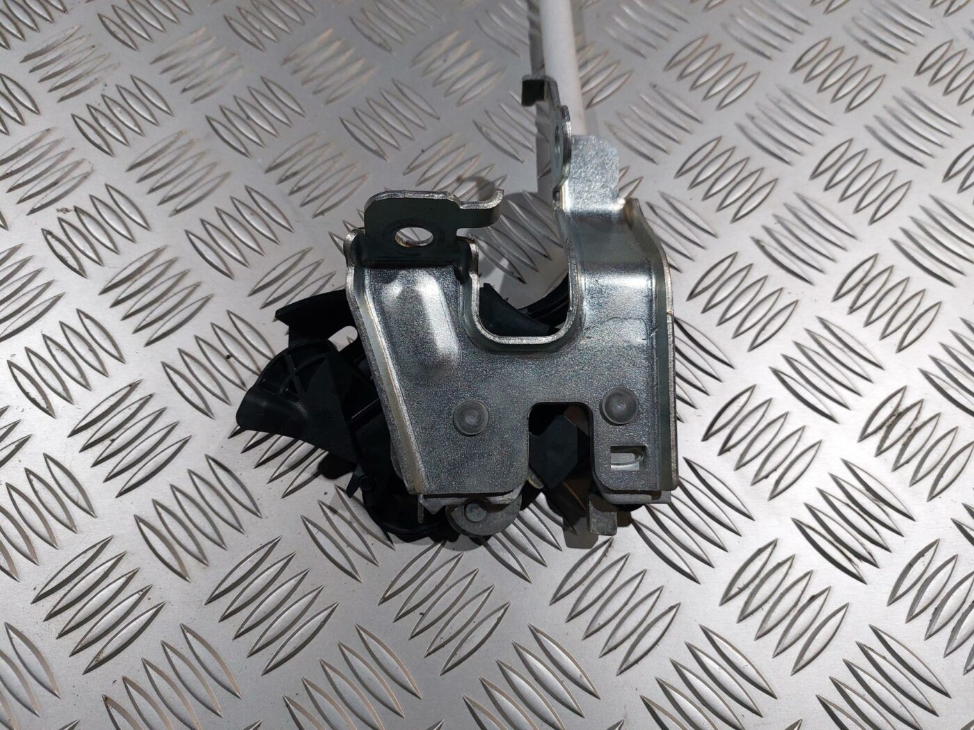 Sēdekļa aizmugures slēdzene priekš RENAULT LAGUNA 2011 2 Sēdekļa aizmugures slēdzene priekš RENAULT LAGUNA 2011