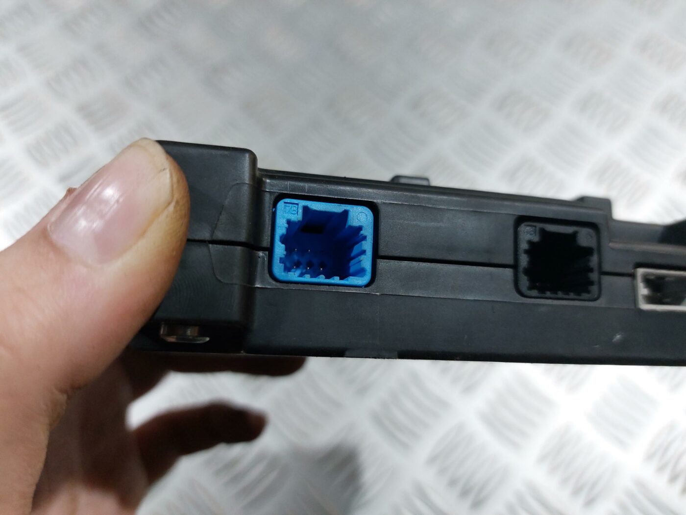 CD/DVD/Navigācijas bloks priekš RENAULT LAGUNA 2011 4 CD/DVD/Navigācijas bloks priekš RENAULT LAGUNA 2011