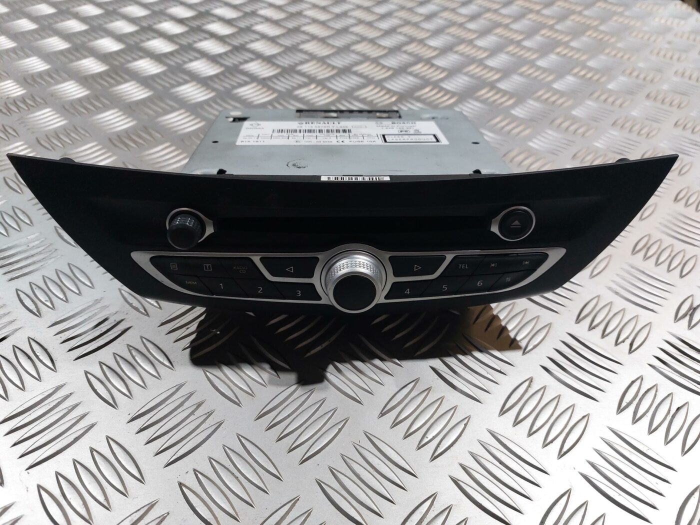 CD/DVD/Navigācijas bloks priekš RENAULT LAGUNA 2011 2 CD/DVD/Navigācijas bloks priekš RENAULT LAGUNA 2011