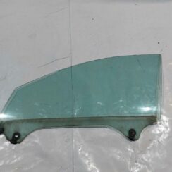 Priekšējo kreiso durvju stikls priekš RENAULT LAGUNA 2011