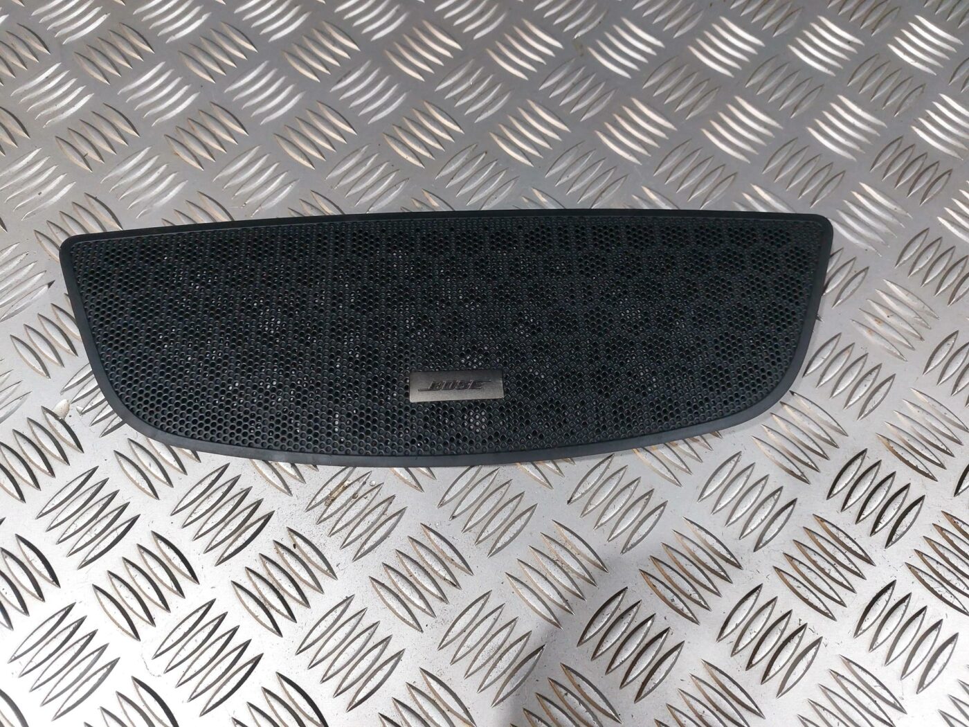 Mērinstrumentu paneļa skaļruņa apdare priekš RENAULT LAGUNA 2011 1 Mērinstrumentu paneļa skaļruņa apdare priekš RENAULT LAGUNA 2011