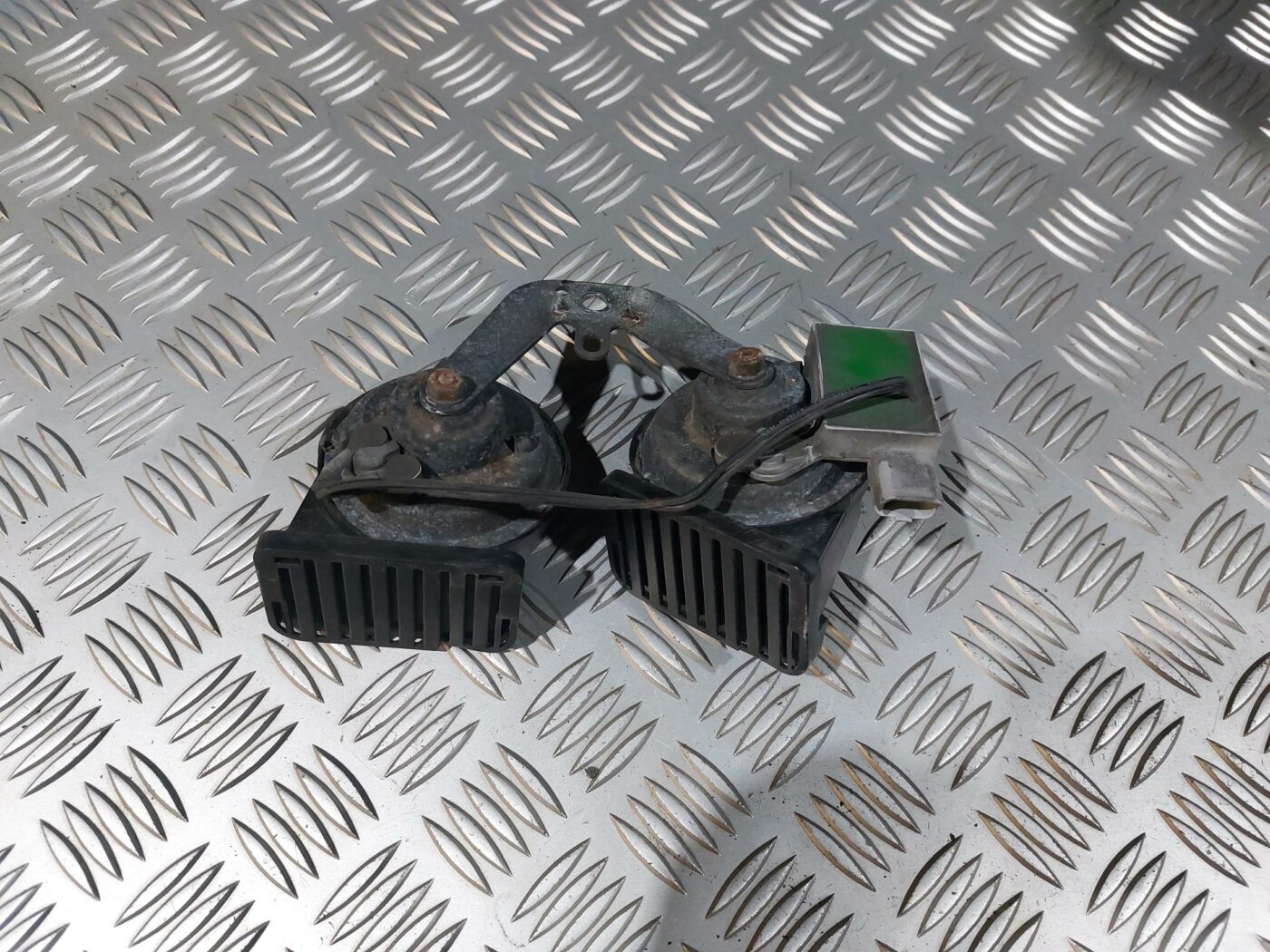 Skaņas signāls priekš RENAULT LAGUNA 2011 2 Skaņas signāls priekš RENAULT LAGUNA 2011