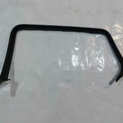 Durvju stikla moldings priekš RENAULT LAGUNA 2011