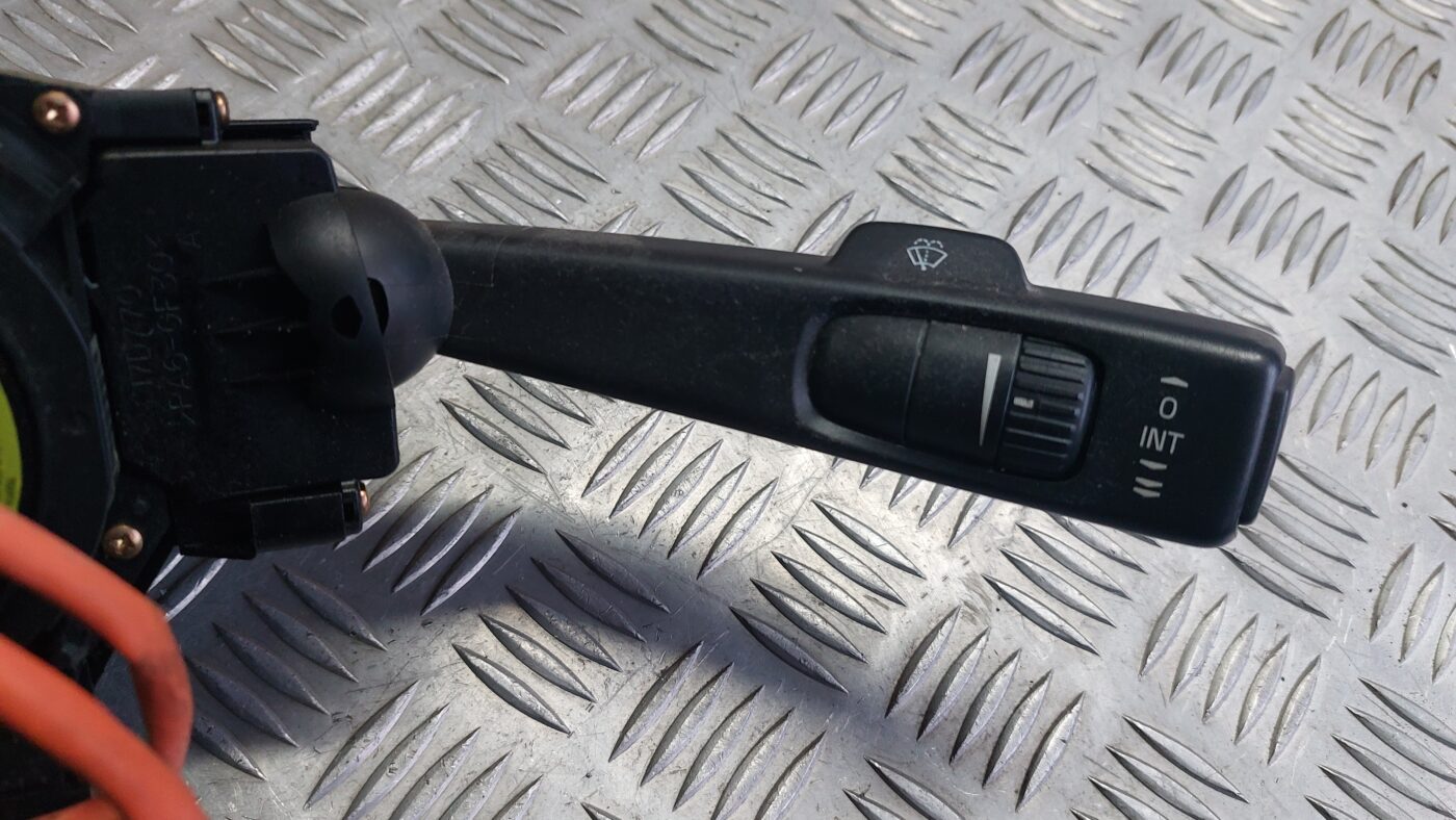 Stūres statnes slēdzis priekš VOLVO S40 2004 Black