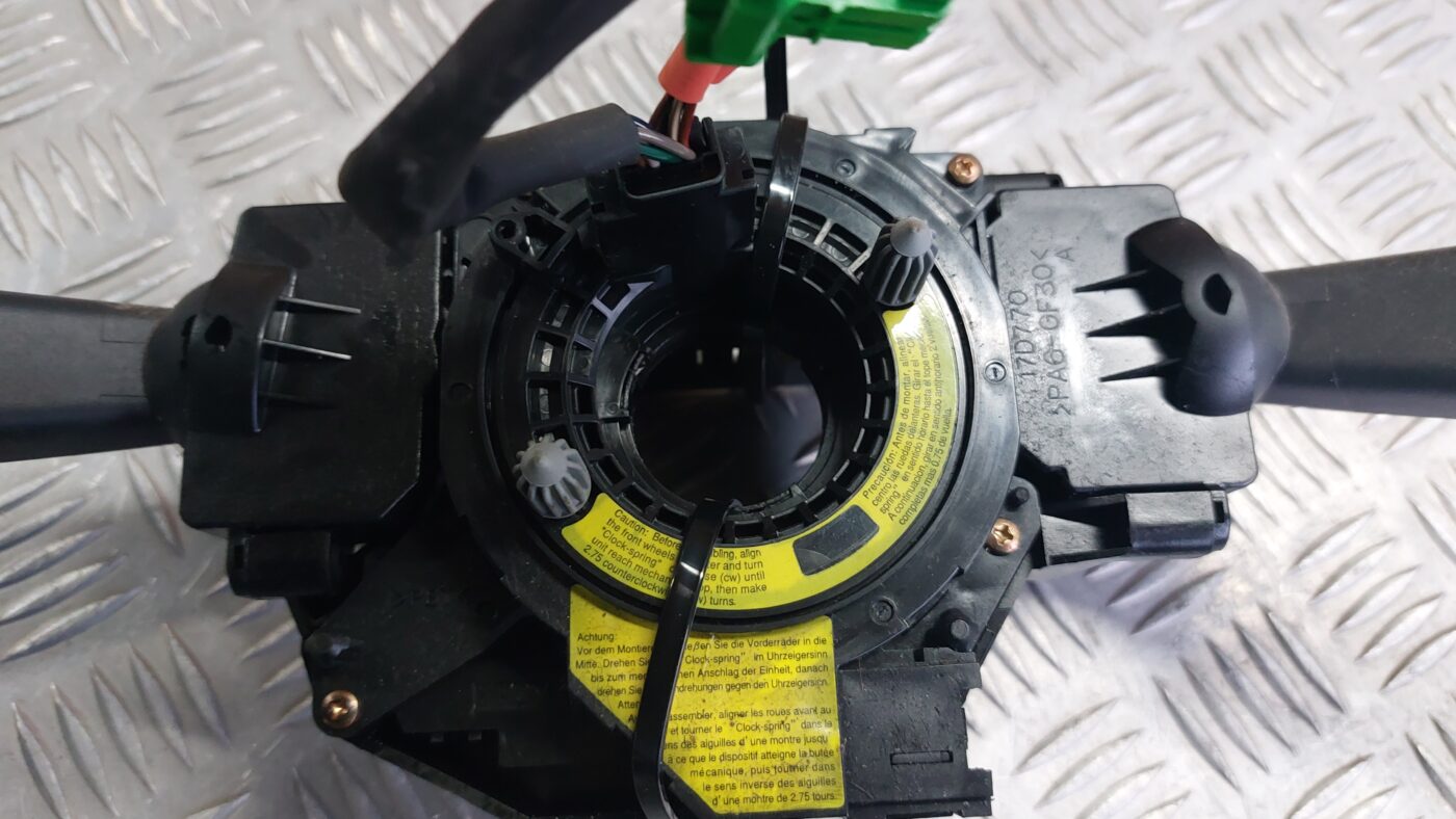 Stūres statnes slēdzis priekš VOLVO S40 2004 Black