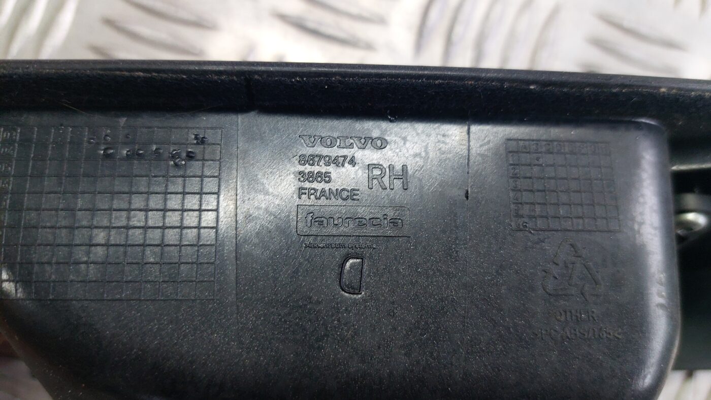 Stikla pacelšanas poga priekš VOLVO S40 2004 Black 5 Stikla pacelšanas poga priekš VOLVO S40 2004 Black