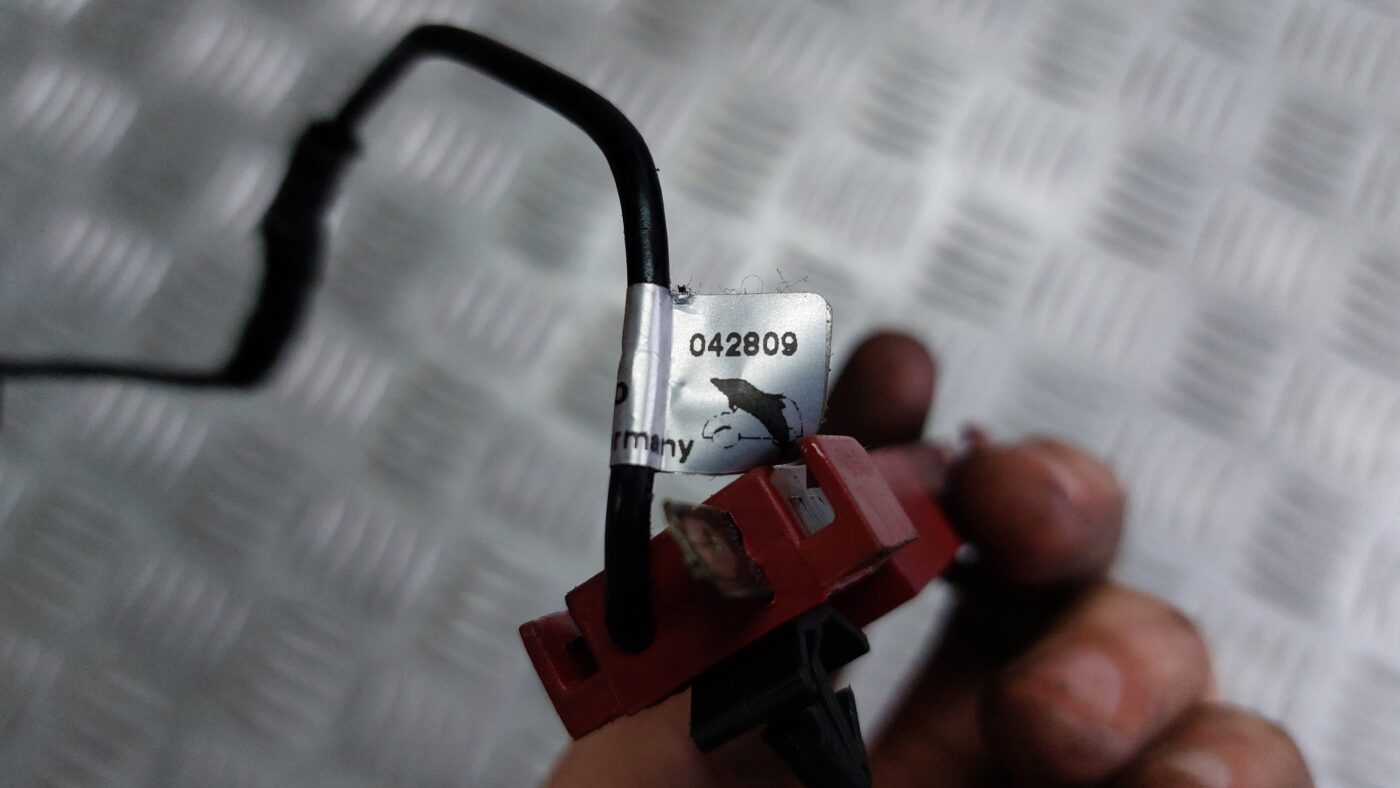 Antenas pastiprinātāja bloks priekš VOLVO S40 2004 Black 5 Antenas pastiprinātāja bloks priekš VOLVO S40 2004 Black