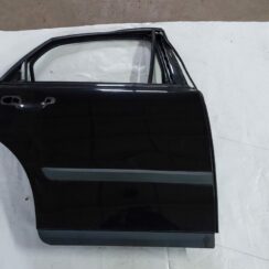 Aizmugurējās labās durvis priekš VOLVO S40 2004 Black