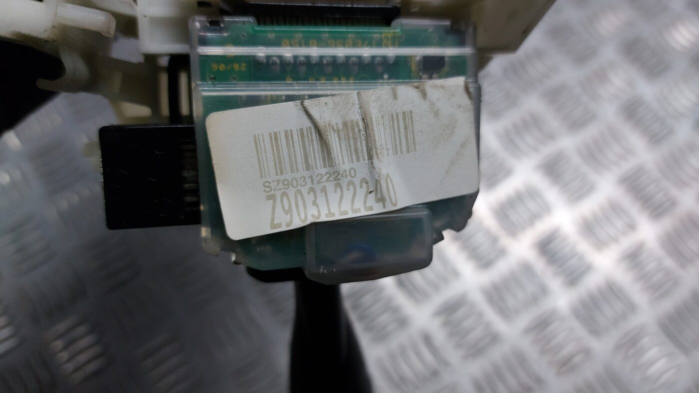 Stūres statnes slēdzis priekš MITSUBISHI COLT 2007