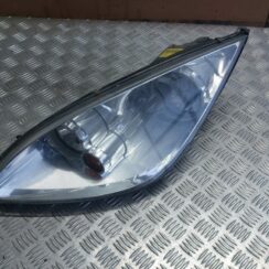 Priekšējais kreisais lukturis priekš MITSUBISHI COLT 2007