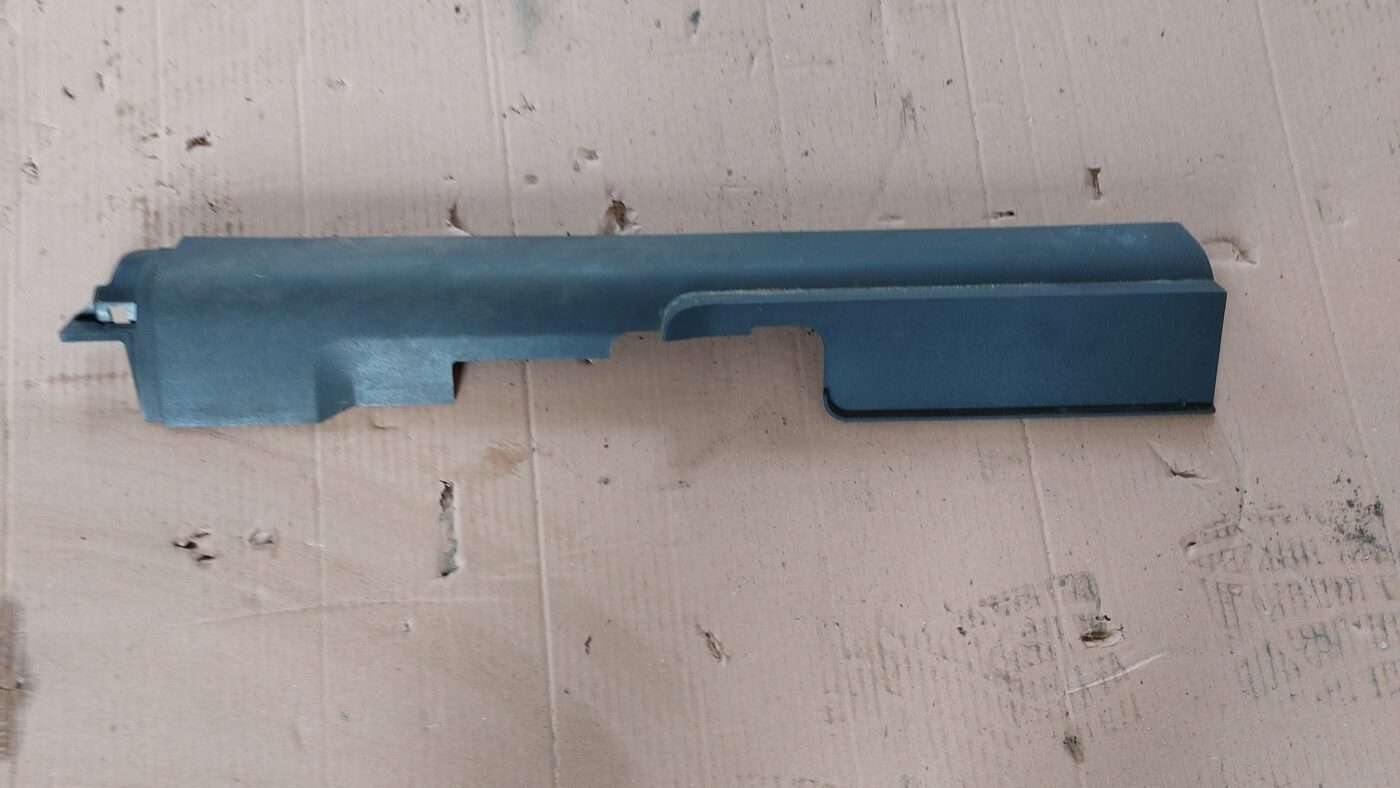 Sliekšņa priekšēja laba uzlika (salonā) priekš MITSUBISHI COLT 2007 1 Sliekšņa priekšēja laba uzlika (salonā) priekš MITSUBISHI COLT 2007