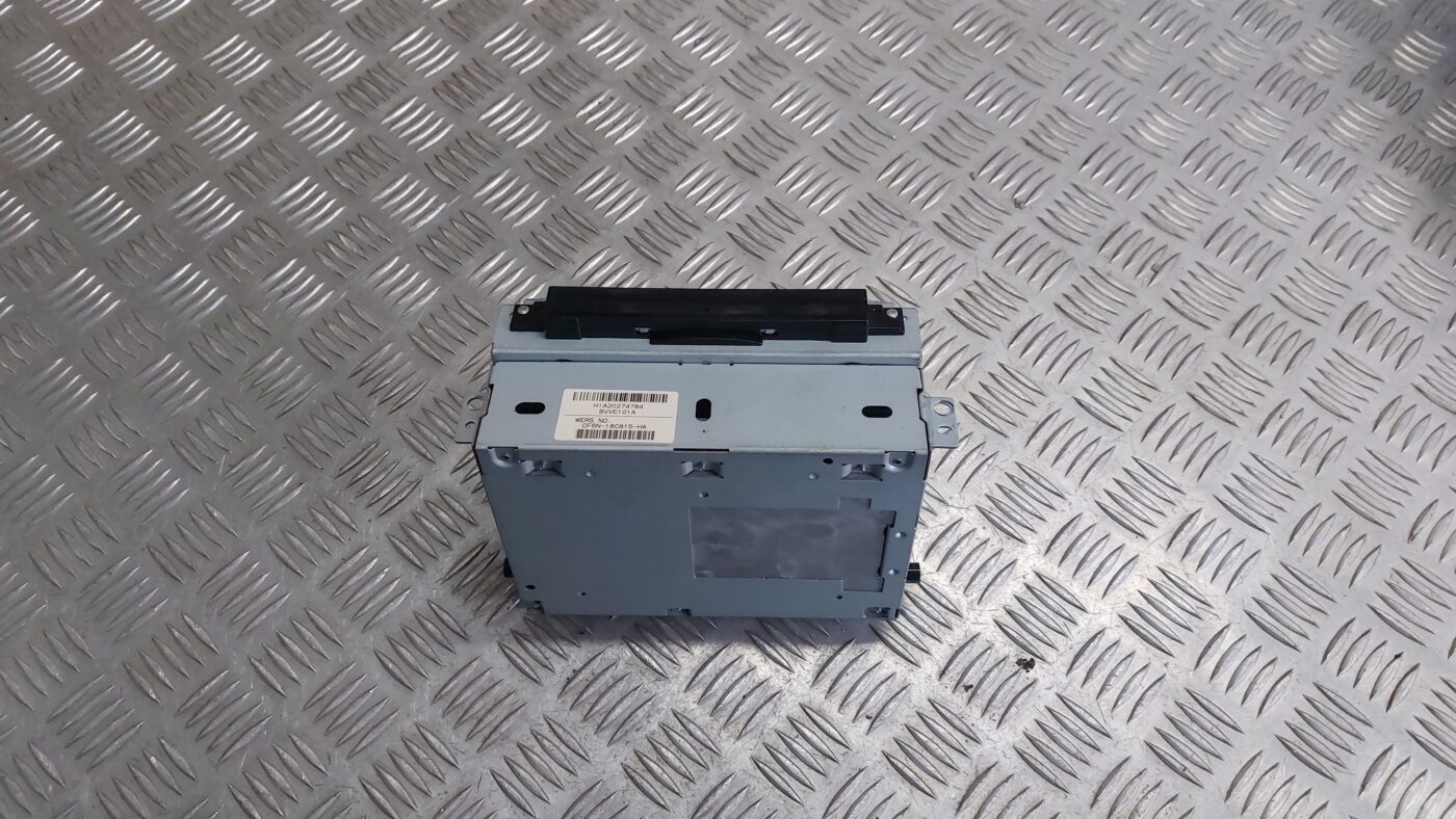 CD/DVD/Navigācijas bloks priekš VOLVO V60 2012 2 CD/DVD/Navigācijas bloks priekš VOLVO V60 2012