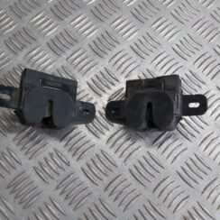 Pārsega slēdzene priekš VOLVO V60 2012