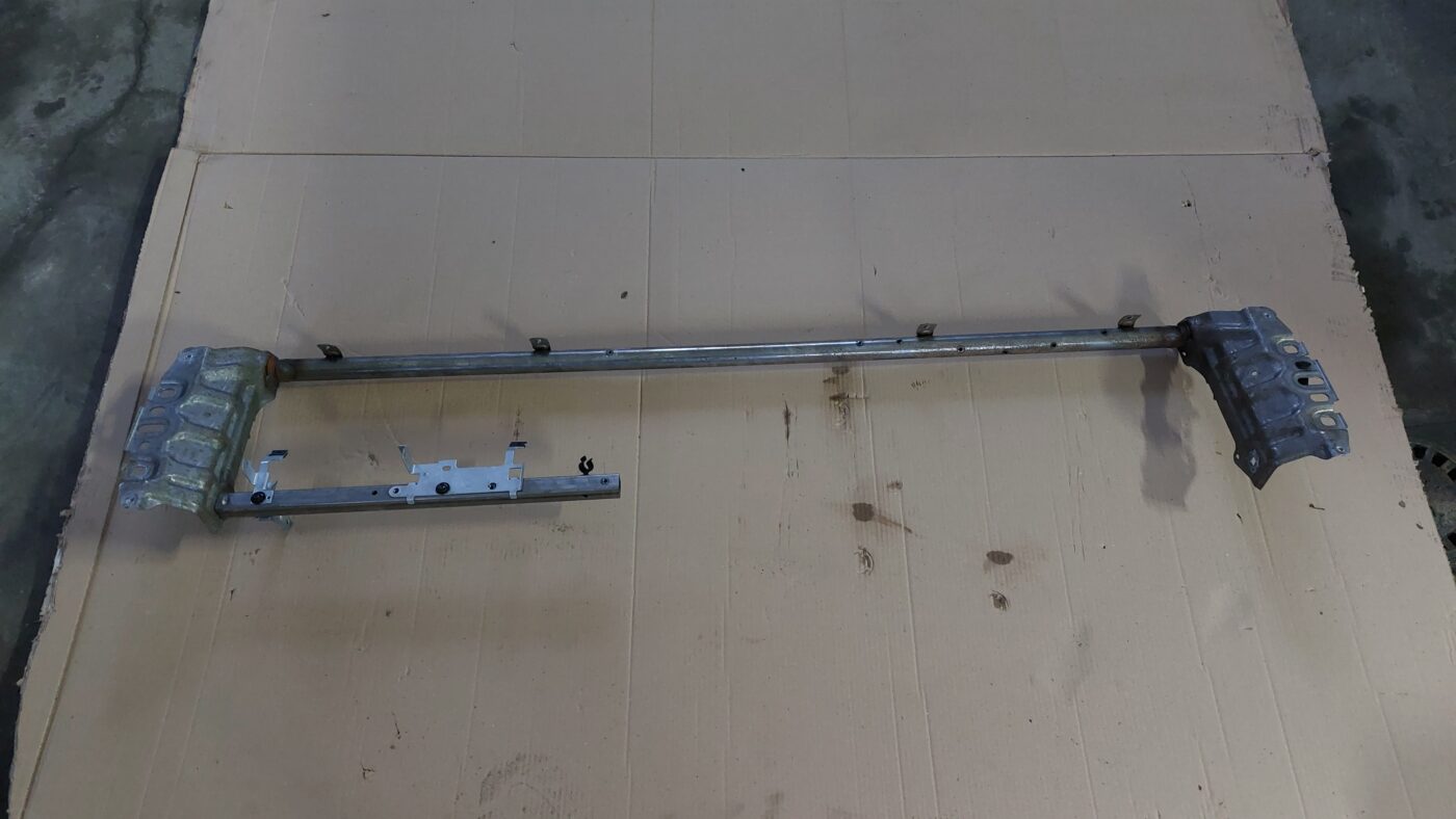 Mērinstrumentu paneļa pastiprinātājs priekš VOLVO V60 2012