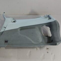 Bagāžnieka nodalījuma sānu apdare priekš VOLVO V60 2012