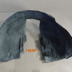 Priekšējais labais paspārns priekš VOLVO V60 2012