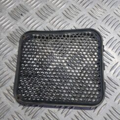 Vējstikla uzlikas (deflektora) režģis priekš VOLVO V60 2012