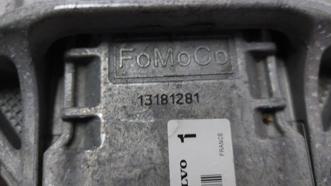 Stūres statne priekš VOLVO V60 2012 4 Stūres statne priekš VOLVO V60 2012