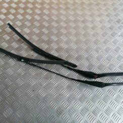 Vējstikla slotu turētāju komplekts priekš BMW 123 E87 2008 BLACK