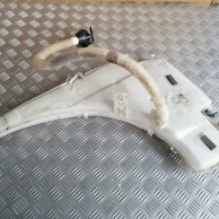 Mazgātāja šķidruma tvertne priekš BMW 123 E87 2008 BLACK