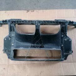 Priekšējā radiatora rāmis priekš BMW 123 E87 2008 BLACK