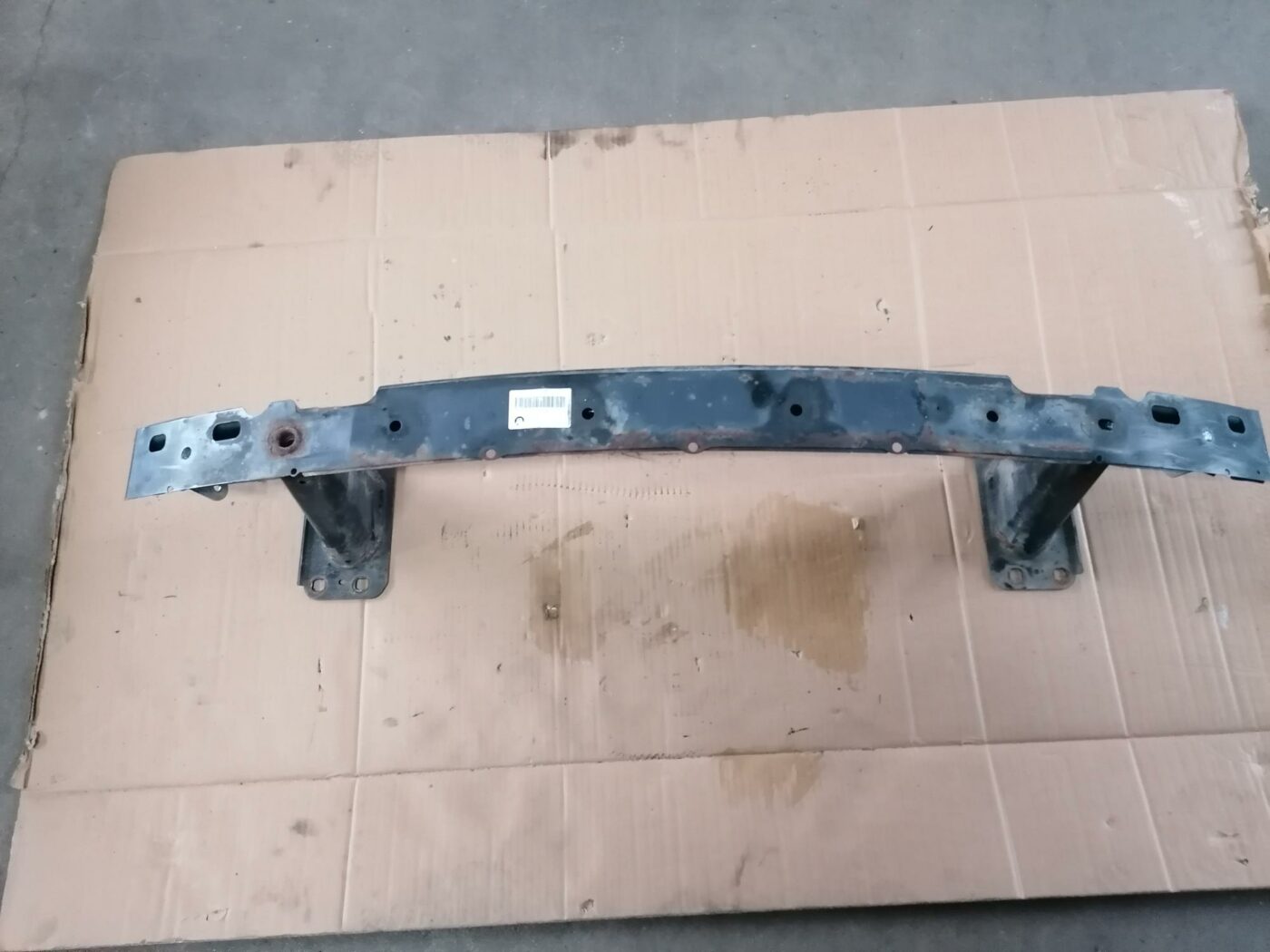 Priekšējā bufera pastiprinātājs priekš BMW 123 E87 2008 BLACK