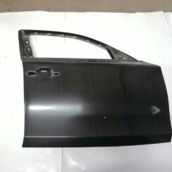 Priekšējās labās durvis priekš BMW 123 E87 2008 BLACK