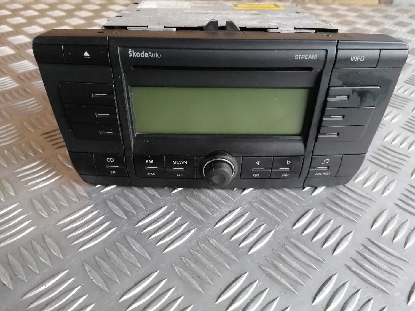 CD/DVD/Navigācijas bloks priekš ŠKODA OCTAVIA 2006