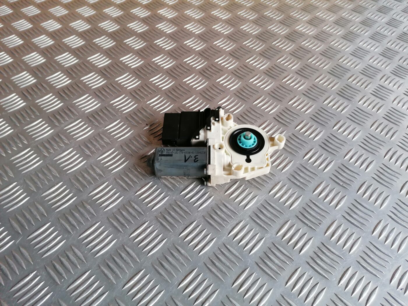 Elektrisko stiklu motors priekš ŠKODA OCTAVIA 2006 3 Elektrisko stiklu motors priekš ŠKODA OCTAVIA 2006