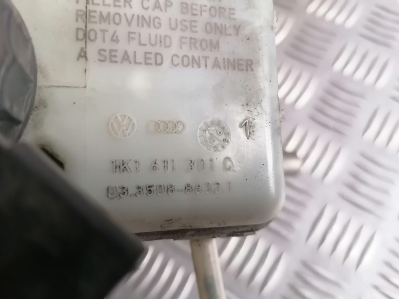 Bremžu pastiprinātāja galvenais cilindrs priekš ŠKODA OCTAVIA 2006 5 Bremžu pastiprinātāja galvenais cilindrs priekš ŠKODA OCTAVIA 2006